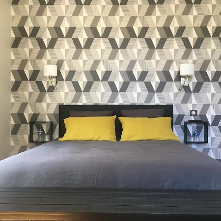 Les Roches Bleues Bed & Breakfast Юзерш Екстериор снимка